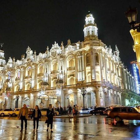 Check-In Apartment Near Fountain Square Vidadi Str Baku Luaran gambar