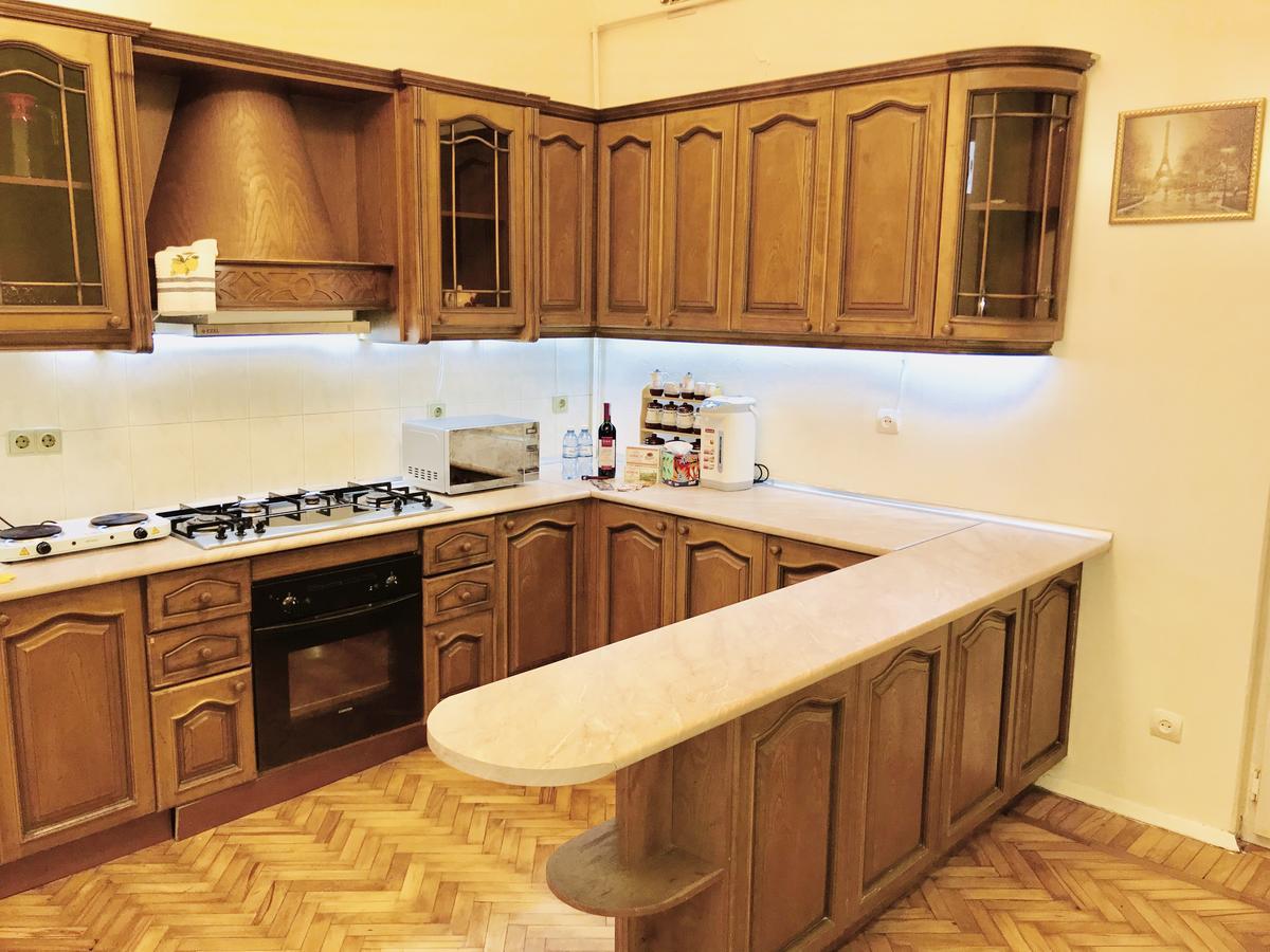 Check-In Apartment Near Fountain Square Vidadi Str Baku Luaran gambar