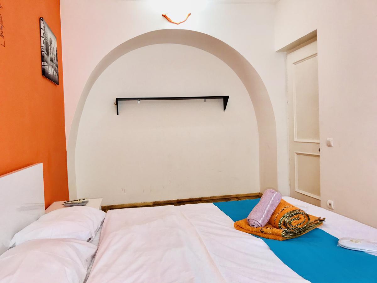 Check-In Apartment Near Fountain Square Vidadi Str Baku Luaran gambar