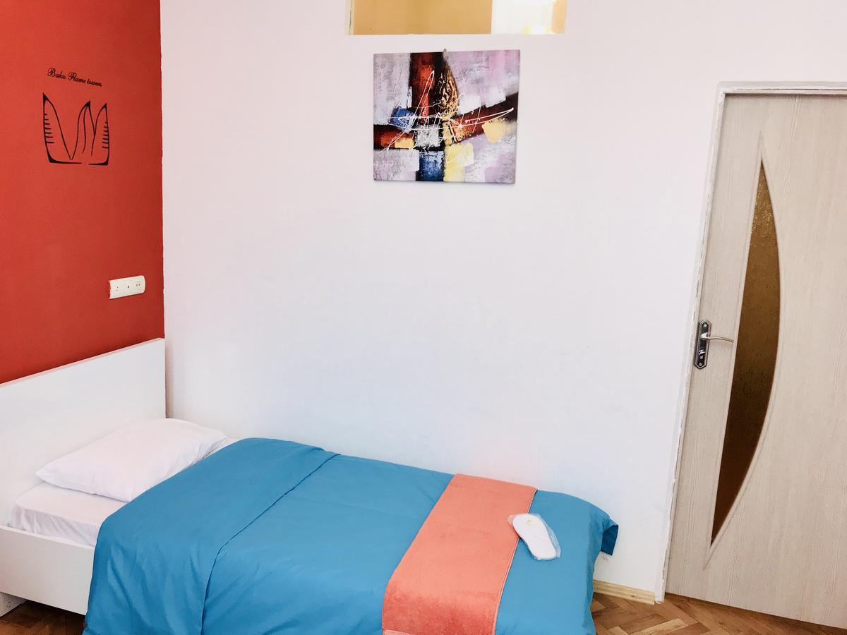 Check-In Apartment Near Fountain Square Vidadi Str Baku Luaran gambar