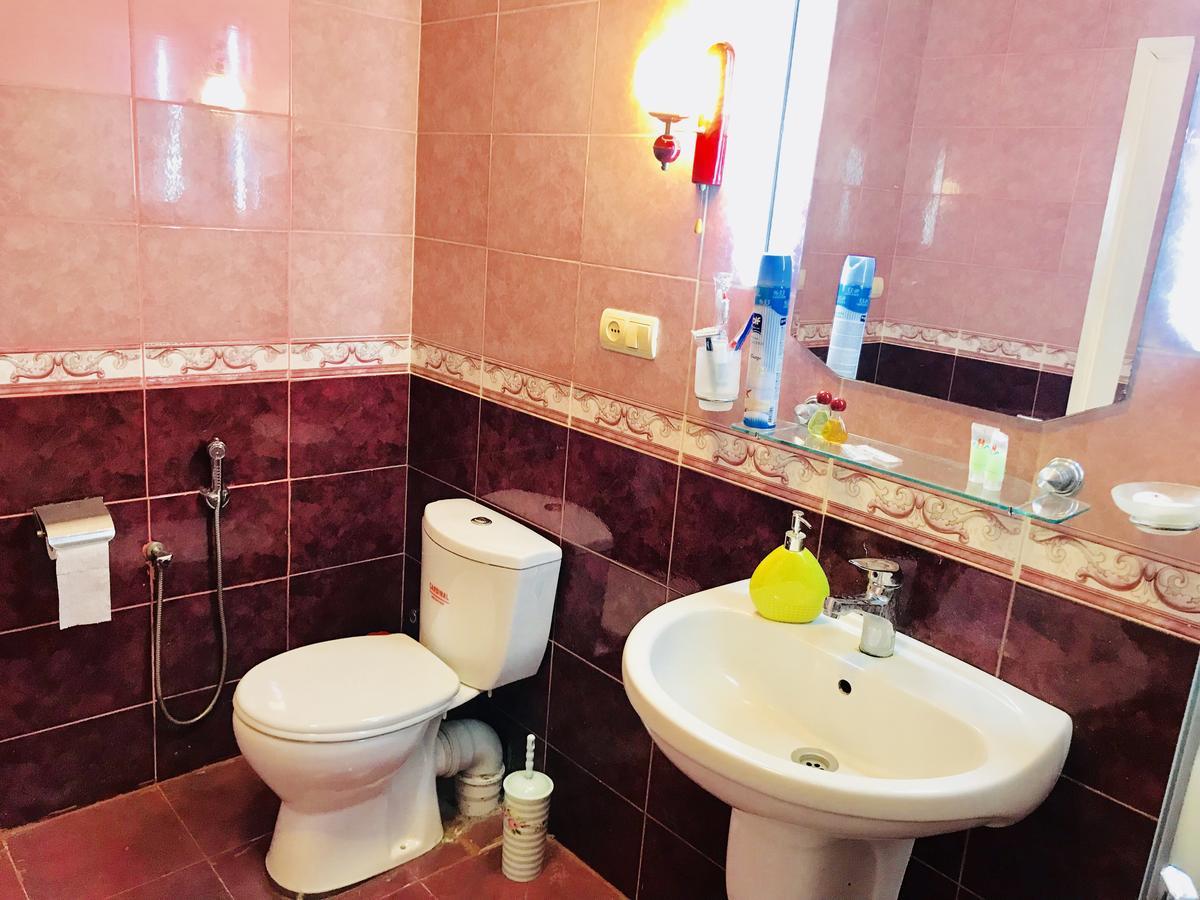 Check-In Apartment Near Fountain Square Vidadi Str Baku Luaran gambar